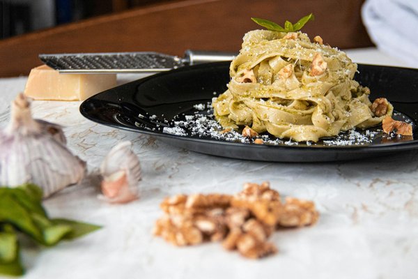 Unlocking the Power of Anti-Inflammatory Diets: Their Role in Managing Chronic Diseases